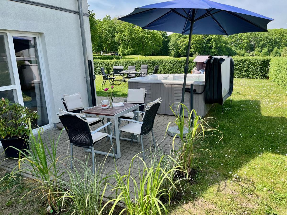 Blick Ins Gruene- Premium-Fewo Goehren-Lebbin Exterior photo